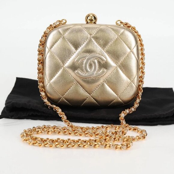 CHANEL Matelasse Chain Shoulder Bag Lamb Skin Gold CC Auth 130943V - Picture 2 of 15